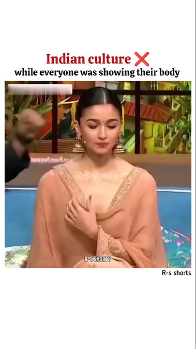 Sai pallavi hiding their stomach even while dancing 🤌❤️ #saipallavi #indianculture #shorts #edit