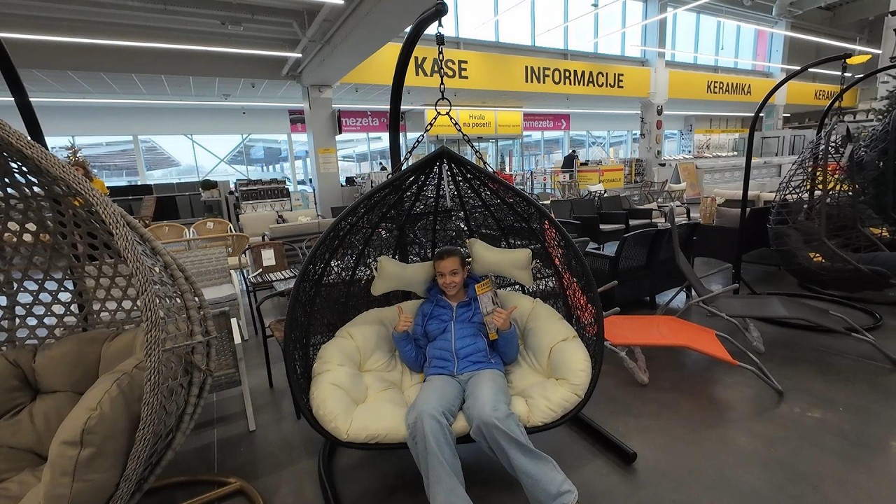 Строительный магазин Merkury by Emmezeta. Рынок  Limanska pijaca. В СЕРБИИ