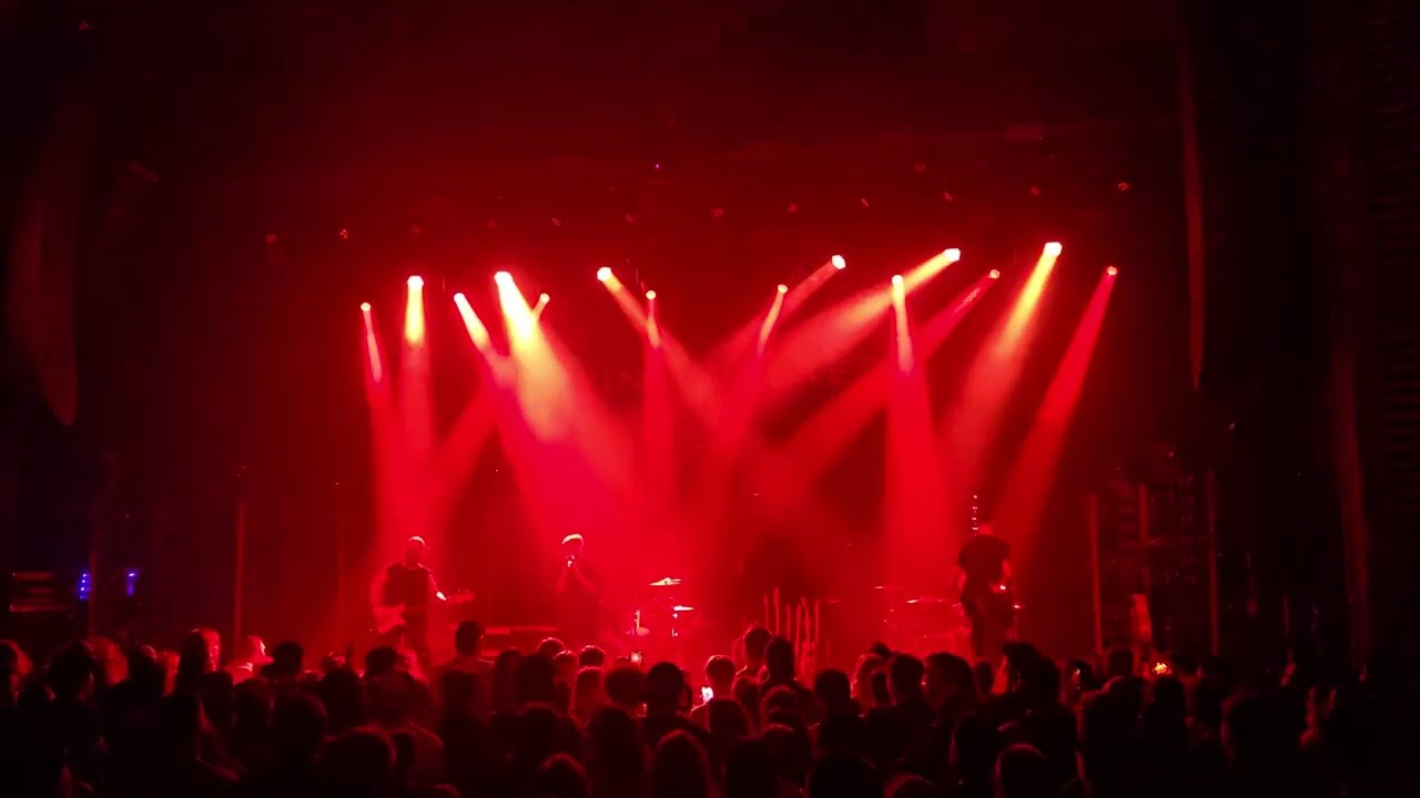 Wind Walkers - Silk & Static - Chicago IL 8/9/25