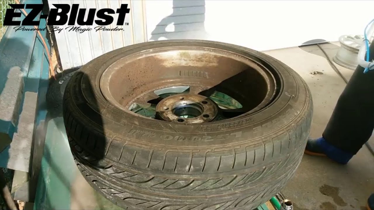 EZ Blustでホイール裏側のブレーキダストを除去してみた - YouTube