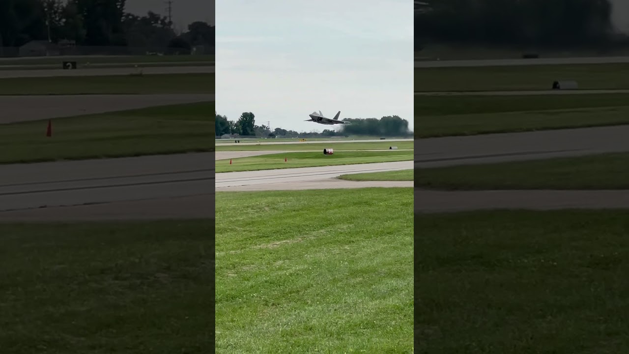 F-22 vertical take off at EAA AirVenture 