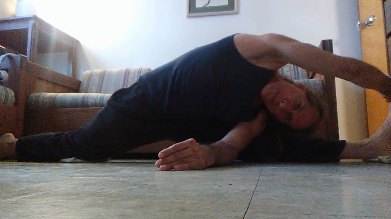 Front Split While Watching TV News mataleon