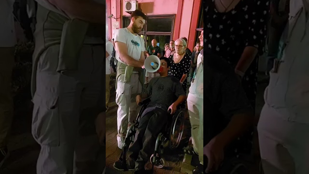 Protest Zaječaraca ispred Gradske uprave, traže uvođenje Privremenog organa i nove izbore