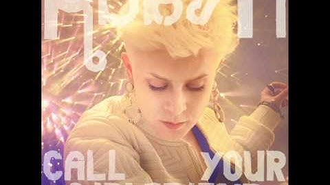 Robyn - Call Your Girlfriend ( Kaskade Remix )