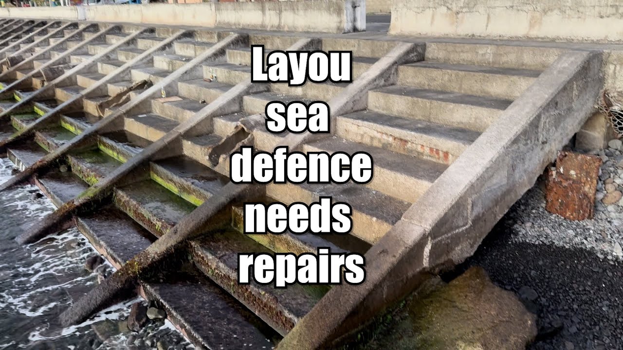 Система берегозащитных сооружений Layou нуждается в ремонте.