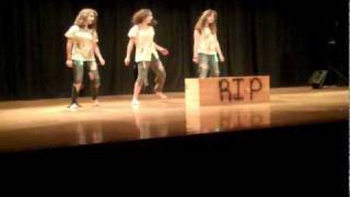 the thriller three