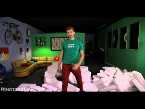 2 guys 600 pillows music video (forwards)