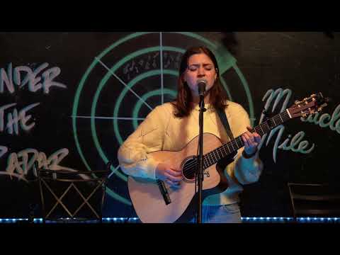 Lizzy McAlpine - "To the Mountains" | Under the Radar LA