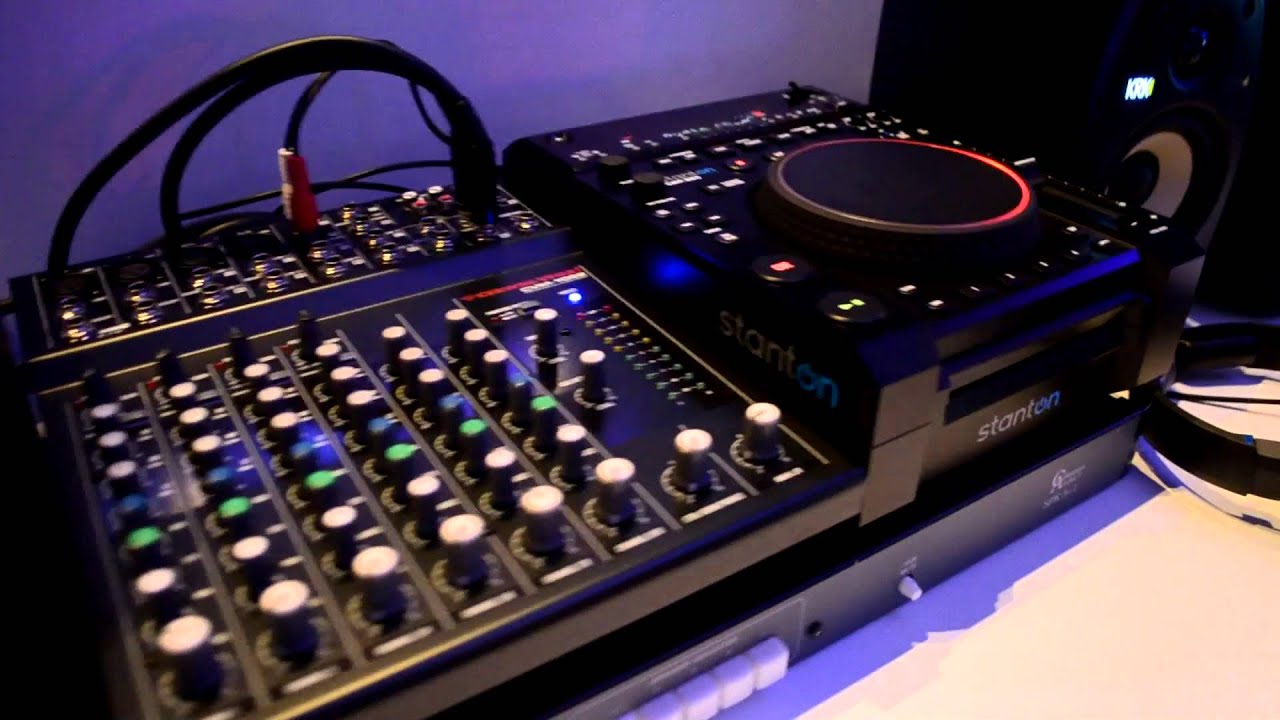 Stanton/KRK/Cerwin Vega Booth (Gibson 