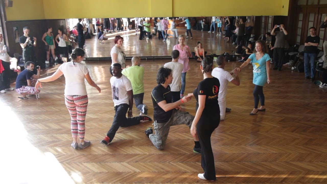 Alberto Valdez & Andria Panagi - Rueda