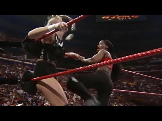 Sable vs. Jacqueline - WWE Women's Championship Match: Survivor