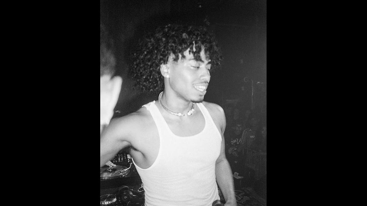 Let go aaron may. "aaron may" && ( исполнитель | группа | музыка | music | band | artist ) && (фото | photo). Мает певец. Let go aaron may. "aaron may" && ( исполнитель | группа | музыка | music | band | artist ) && (фото | photo).