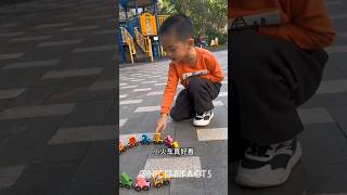 दीदी ने रेल ग�...