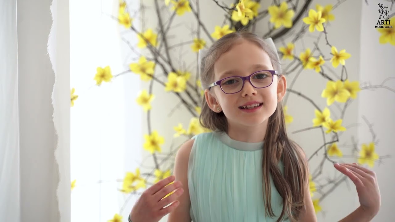 Huleva Anastasia  Pentru părinți e cântecul meu( cover )