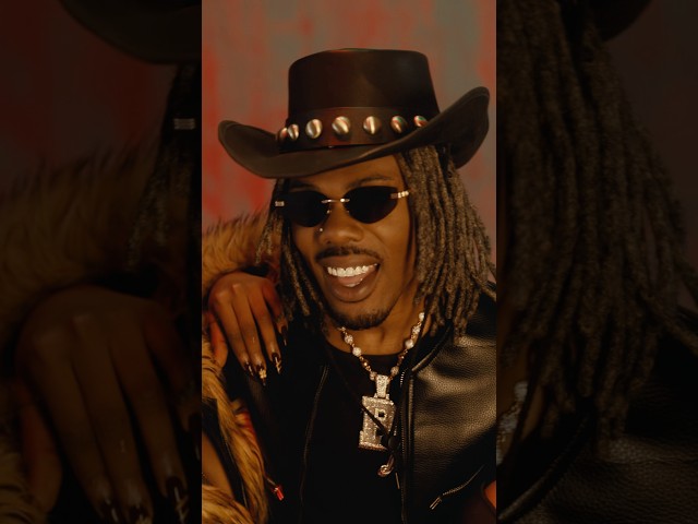 BADAMINTON OUT NOW‼️🖤