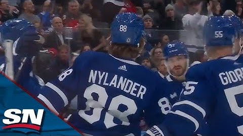 Auston Matthews Muscles Off Canadiens