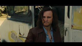 charles manson \& cliff booth lock eyes ( deleted) scene once upon a time in hollywood