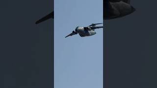 Voo de alta performance do KC-390 durante evento realizado na sede da EMBRAER! #airplane #shorts