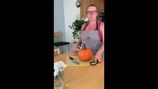 Famous Cleaning a Pumpkin with the Scoop Loop Profile