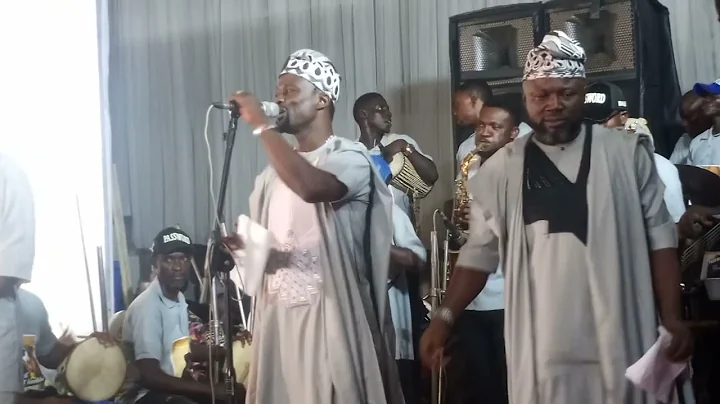 SULE ALAO MALAIKA PERFORM ON STAGE AS 9ICE PORSTRAIT TO HIM