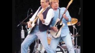 STATUS QUO AIN'T COMPLAINING
