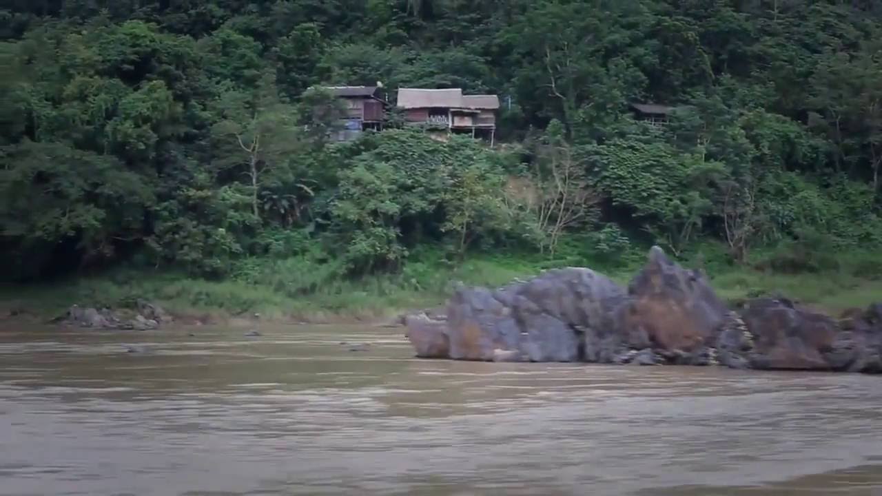 Cruise Travel in Mekong Delta Laos
