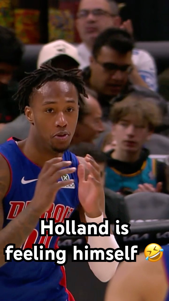 Ron Holland with the slick euro-step and lay!