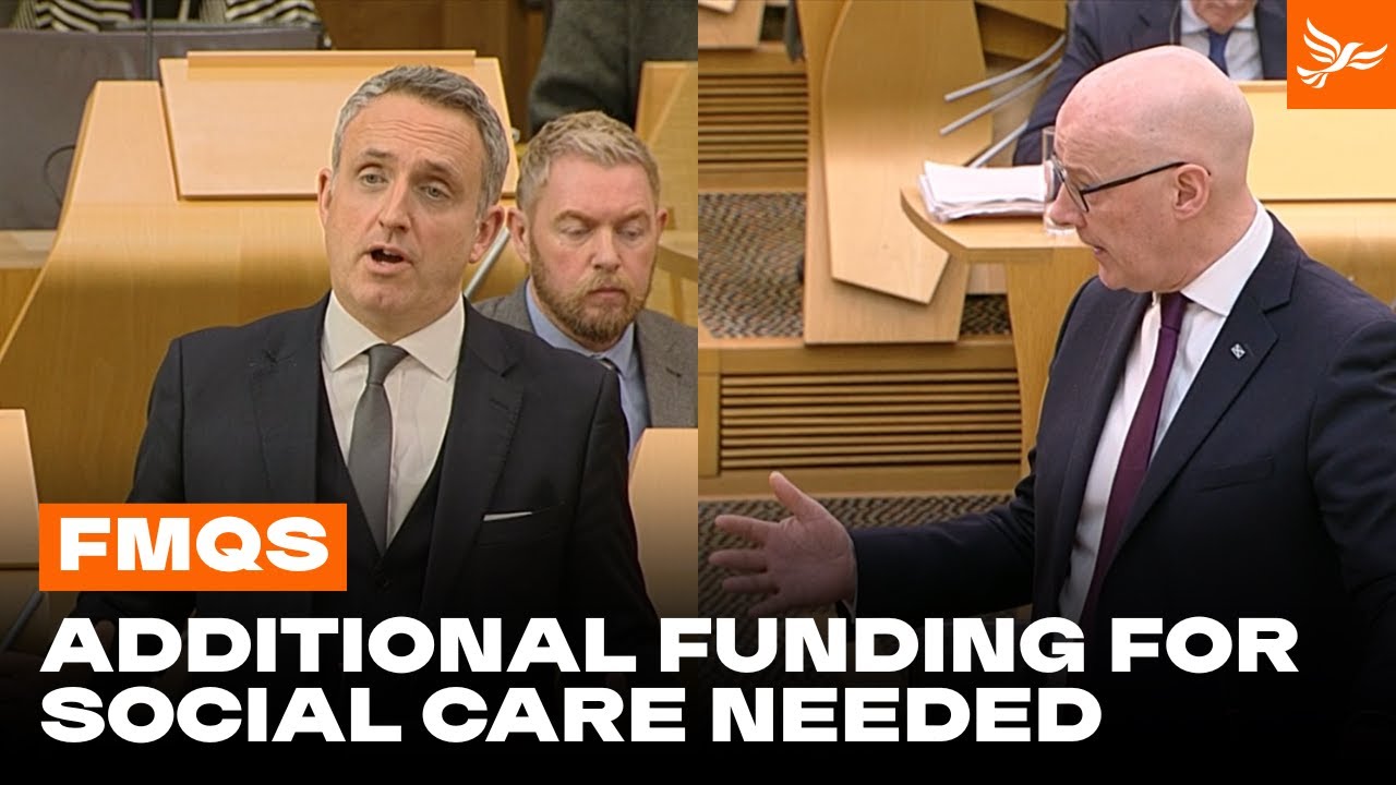 Алекс Коул-Хэмилтон бросает вызов Джону Суинни по вопросу финансирования социального обеспечения.