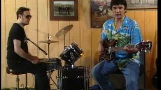 Video thumbnail of "Electric Bass Techniques by Rick Danko"