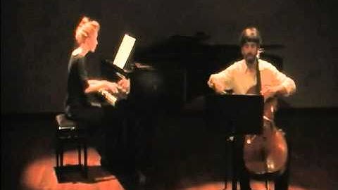 Patterns in a Chromatic Field / Morton Feldman