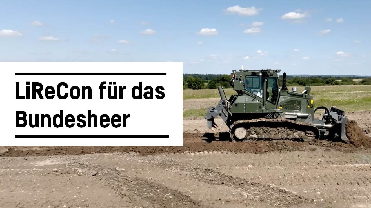 Zwei neue Liebherr-Planierraupen mit LiReCon für das österreichische Bundesheer | Liebherr