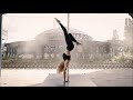 Anna  Pole-Acrobatic und Handstand Akrobatik