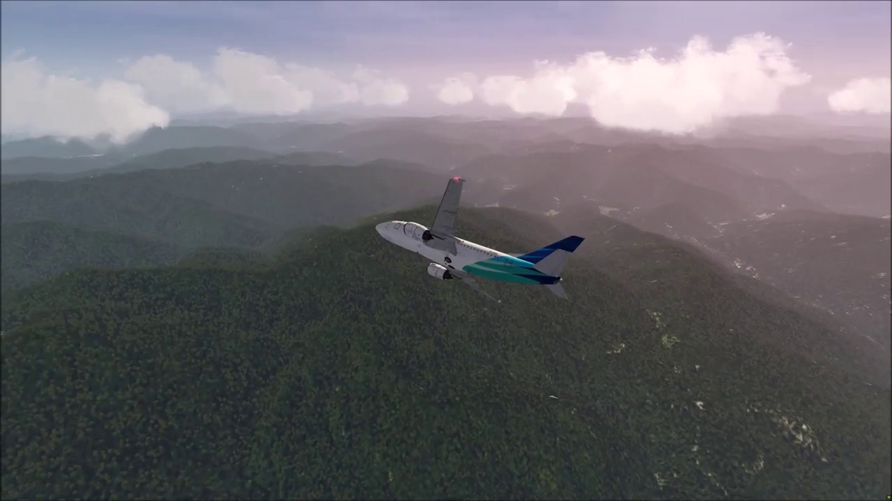 Garuda Indonesia 737-500 [Engine Failure] Crash at Bali - YouTube