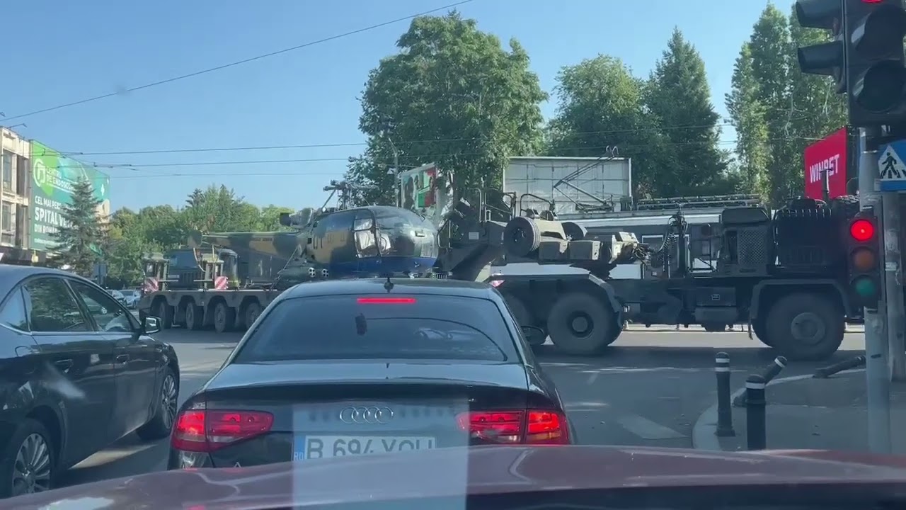 Utilaje militare mutate la prima ora in zona Bd. Ficusului cu Bd. Aerogarii cartier Baneasa-Aviatiei