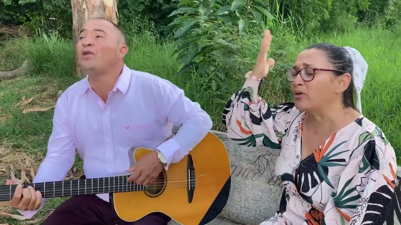 Por La Mañana // Hermanos Quintero