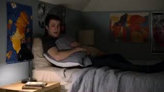 13 Reasons Why 2X2 - Hannahs Appearance