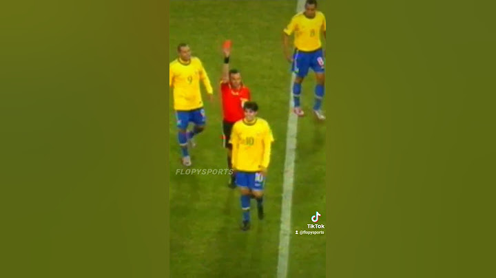Kaká expulso por "andar normalmente" 🤣🔵 #shorts