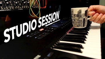 Making a song with Komplete Kontrol S49 MK2