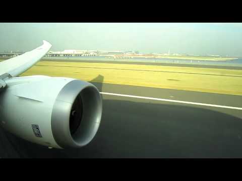 ANA Boeing 787 Dreamliner take off from Tokyo-Haneda in Japan  1/2