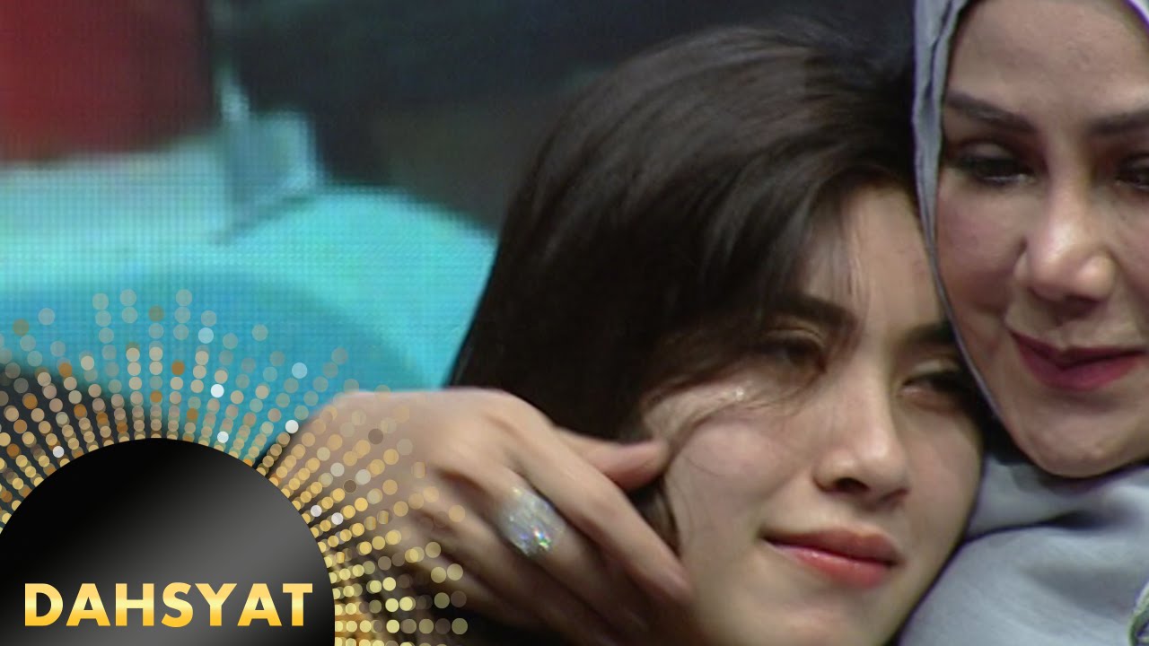 Air mata Syahnaz saat dengar pesan dari Mama [Dahsyat] [30 Okt 2015]
