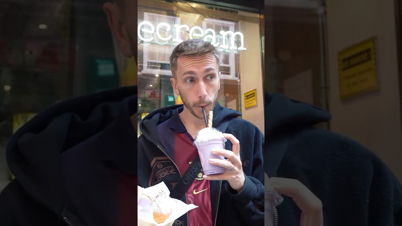 This purple milkshake is amazing 🤩