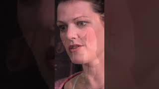 Legally Blonde's Kate Shindle doesn't like being upstaged by an ensemble #broadway #musical