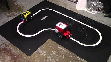 LEGO Mindstorms RCX and NXT Simultaneous Line Following