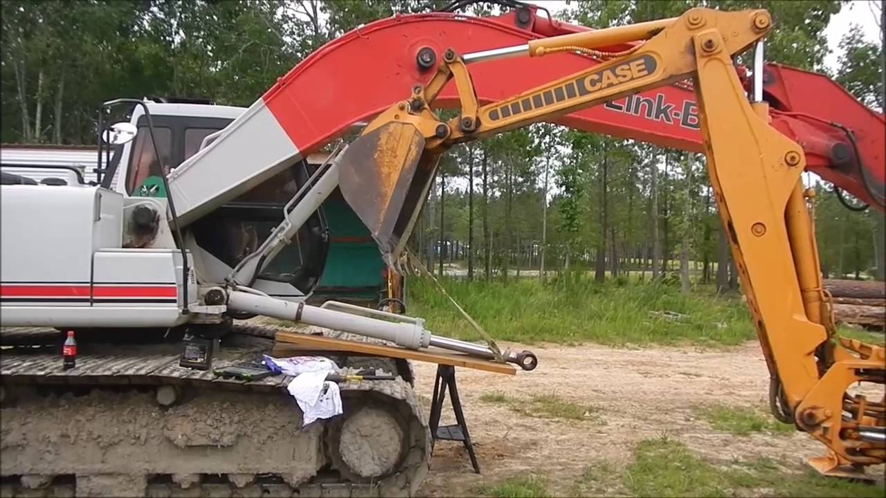 Linkbelt Boom Cylinder Removal part 1 YouTube