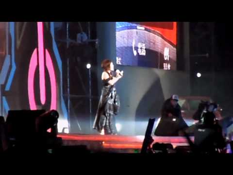 2011.12.31 台北市政府跨年演唱會   李佳薇－煎熬