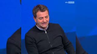 VAR SCANDAL EXPLODES! THIERRY HENRY RAGES AS MAN UNITED ROBBED OF CLEAR PENALTY IN CHAOTIC DRAW! screenshot 3