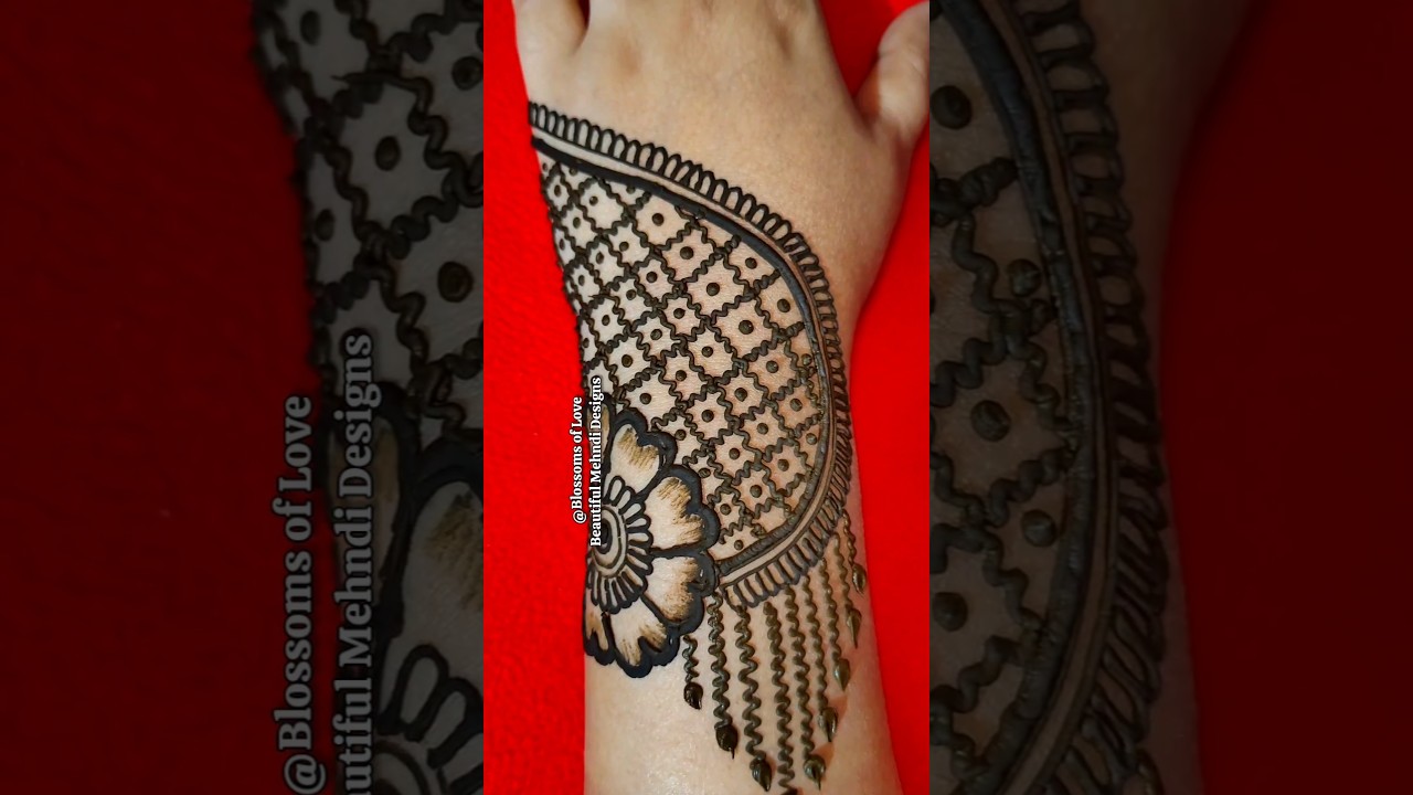 Trendy mehndi design women #ytshorts #mehndi #henna #shortsfeed #shorts