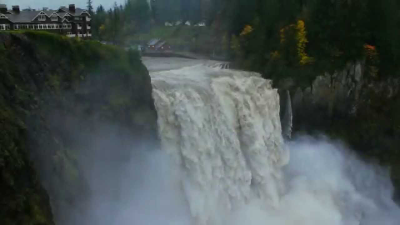 Snoqualmie Falls Above Flood Stage - YouTube