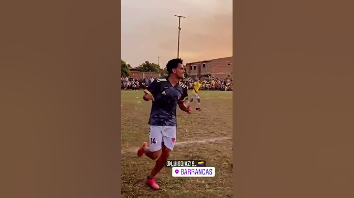 #Shorts La JUGADA DE CRACK de Luis Díaz durante un partido en La Guajira