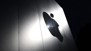 Apple Scales Back Self-Driving Ambitions, Delays Launch
